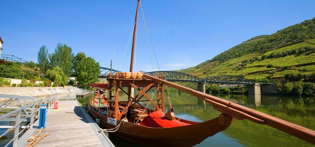 Rabelo boat cruise in Douro